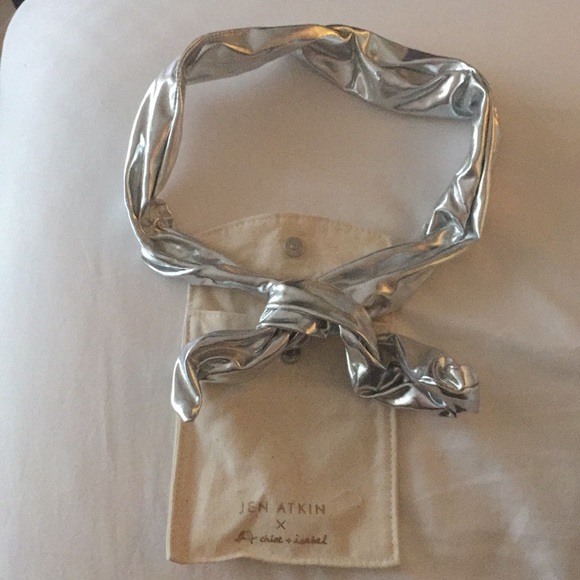 Chloe + Isabel Accessories - Jen Atkin by Chloe and Isabel multi use headband Chloe + Isabel Accessories - Jen Atkin by Chloe and Isabel multi use headband